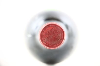 1 bouteille de POMEROL 1987 du Château PETRUS....