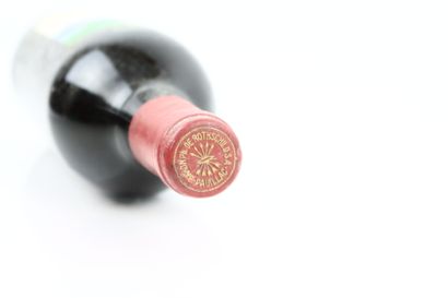 1 bouteille de PAUILLAC 1982 du Château MOUTON...