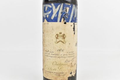 1 bouteille de PAUILLAC 1976 du Château MOUTON...
