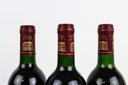 3 bouteilles de MARGAUX 1989 du Château MARGAUX...