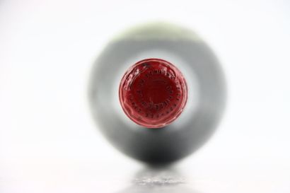 1 bouteille de RICHEBOURG 1970 du domaine...