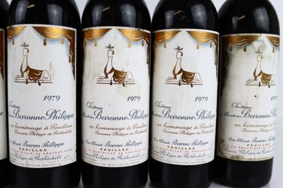 8 bouteilles de PAUILLAC 1979 en Hommage...