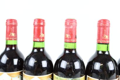8 bouteilles de PAUILLAC 1979 en Hommage...