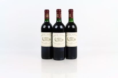 3 bouteilles de MARGAUX 1989 du Château MARGAUX...