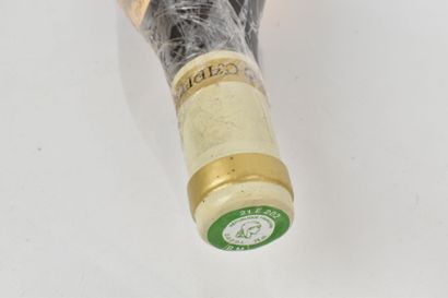 Réunion de 3 bouteilles de CORTON-CHARLEMAGNE...