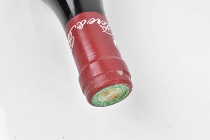 3 bouteilles de CORTON VERGENNES 1993 de...