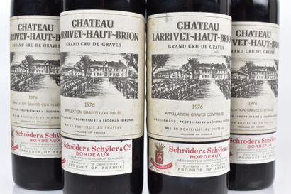 4 bouteilles de GRAVES Grand Cru 1976 du...