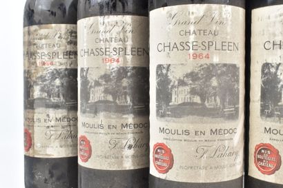 6 bouteilles de MOULIS EN MEDOC 1964 du Château...