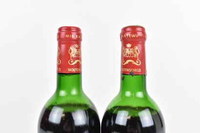 2 bouteilles de PAUILLAC 1988 du Château...