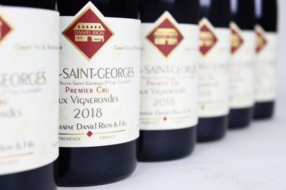 12 bouteilles de NUITS-SAINT-GEORGES 1er...