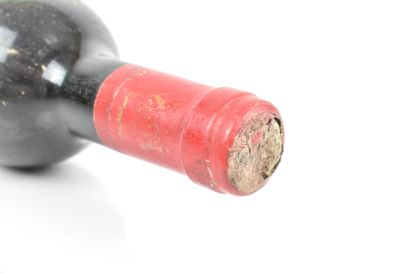 1 bouteille de PAUILLAC 1976 du Château MOUTON...