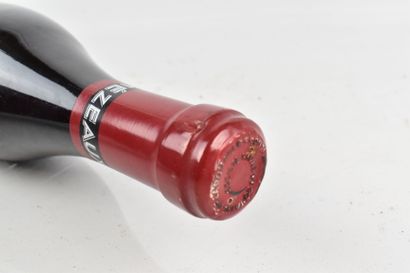 1 bouteille d'ECHEZEAUX 1990 du Domaine de...