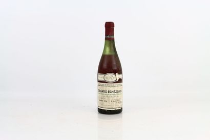 1 bouteille de GRANDS-ECHEZEAUX 1976 du Domaine...