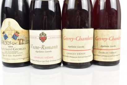 Réunion de 4 bouteilles de Bourgogne de CHARLES...