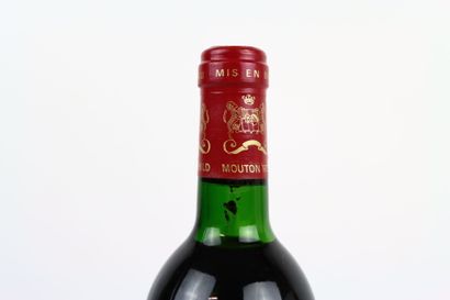 1 bouteille de PAUILLAC 1989 Château Mouton...