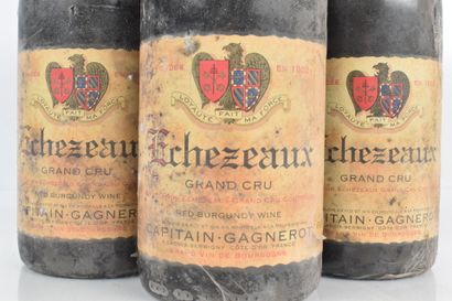 Réunion de 3 bouteilles d'ECHEZEAUX du Domaine...