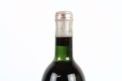 1 bouteille de GRAVES 1962 du Château LA...