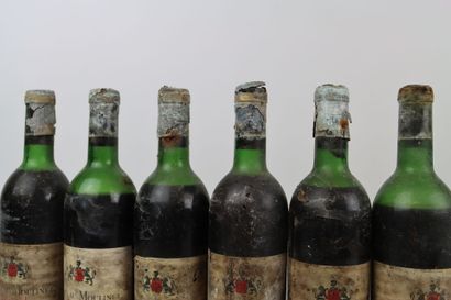 12 bouteilles de POMEROL de 1971 du Château...
