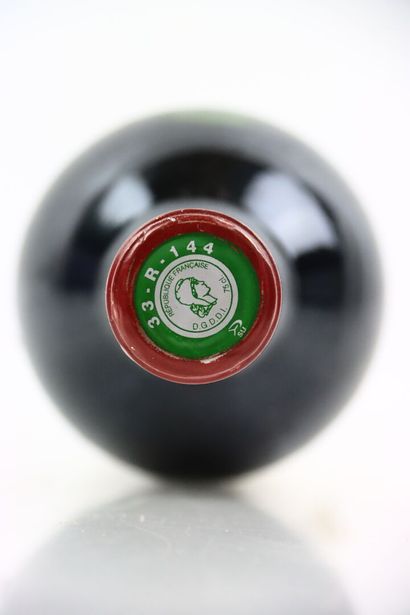 1 bouteille de PAUILLAC 2001 du Château MOUTON-ROTHSCHILD...