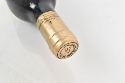 1 bouteille de PESSAC-LEOGNAN 1992 du Château...