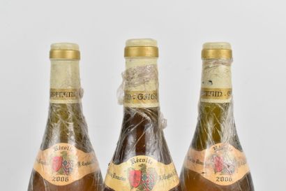 Réunion de 3 bouteilles de CORTON-CHARLEMAGNE...