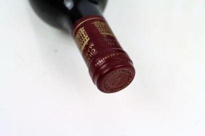 3 bouteilles de MARGAUX 1989 du Château MARGAUX...