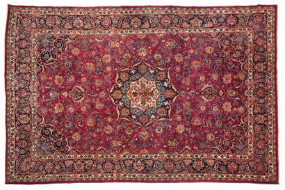 KACHAN carpet (Iran), mid-20th century


Technical...