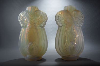 ETLING France.
Pair of stylized bird-of-paradise...