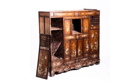 Cabinet in wood and marquetry decorated with...