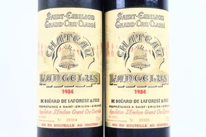 2 bouteilles de SAINT-EMILION 1984 du Château...