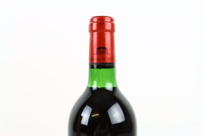 1 bouteille de SAINT-EMILION 1982 du Château...