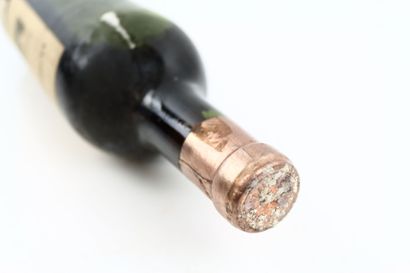1 bouteille de GRAVES 1944 du Château LA...