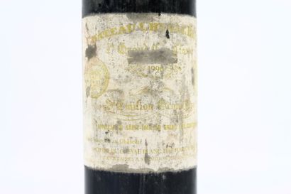 1 bouteille de SAINT-EMILION 1990 du Château...