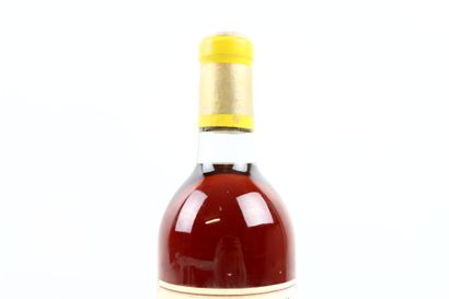 1 bouteille de SAUTERNE Lur-Saluces 1957...