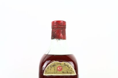 1 bouteille de RHUM DUQUESNE des Plantations...