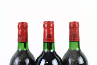3 bouteilles de SAINT-EMILION 1984 du Château...