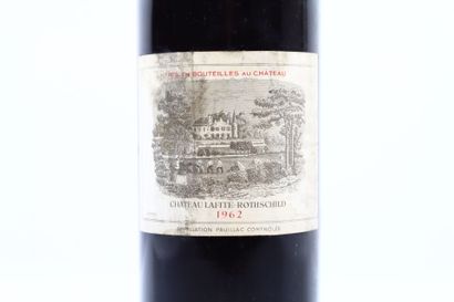 1 bouteille de PAUILLAC 1962 du Château LAFITE-ROTHSCHILD...