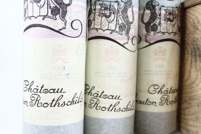 12 Bouteilles de PAUILLAC 1988 du Château...
