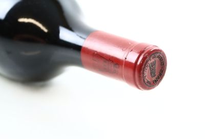 1 magnum de PAUILLAC 1983 du Château LATOUR...