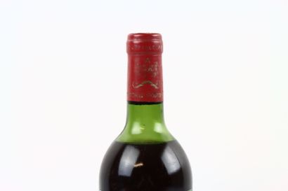 1 bouteille de PAUILLAC de 1982 du Château...