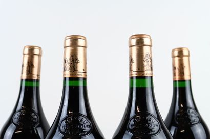 12 Bouteilles de PESSAC-LEOGNAN 1988 du Château...
