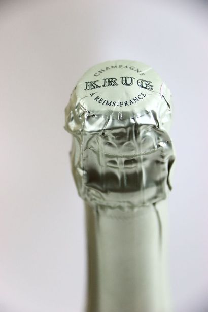 1 bouteille de CHAMPAGNE Brut blanc de blancs...