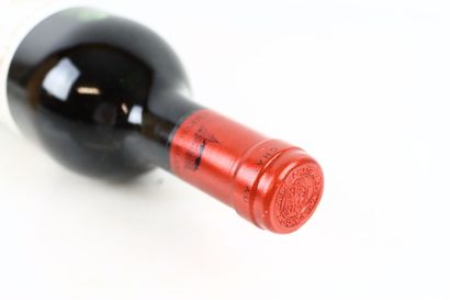 1 bouteille de SAINT-EMILION 1982 du Château...