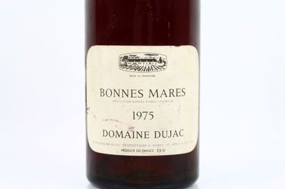 1 bouteille de BONNES MARES 1975 du Domaine...