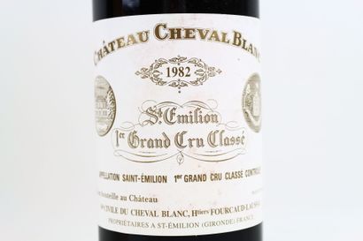 1 bouteille de SAINT-EMILION 1982 du Château...