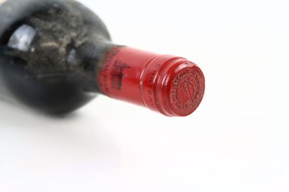 1 bouteille de SAINT-EMILION 1990 du Château...