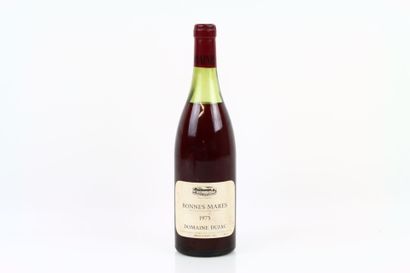 1 bouteille de BONNES MARES 1975 du Domaine...