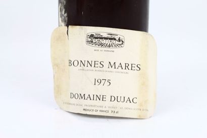 1 bouteille de BONNES MARES 1975 du Domaine...