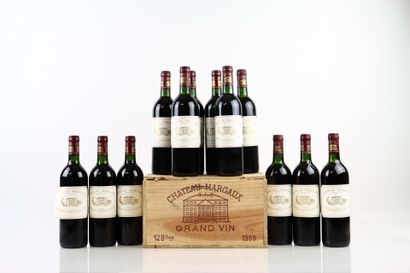 12 Bouteilles de MARGAUX 1988 du Château...