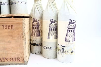 12 Bouteilles de PAUILLAC 1988 du Château...